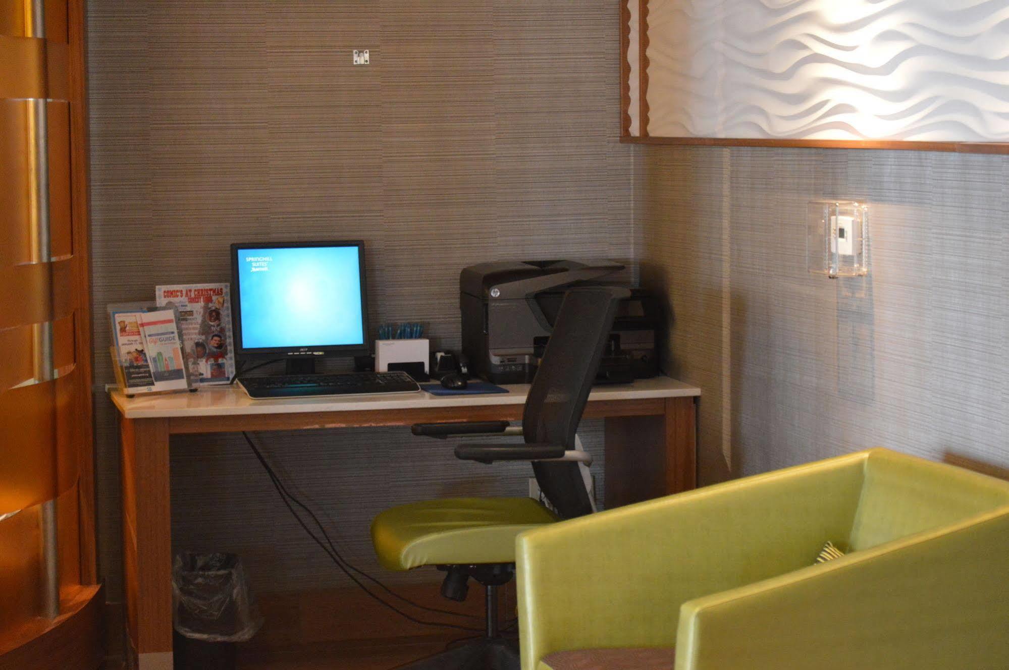 Springhill Suites Pittsburgh Монровил Екстериор снимка