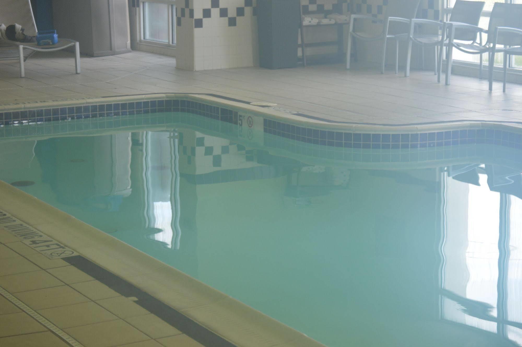 Springhill Suites Pittsburgh Монровил Екстериор снимка